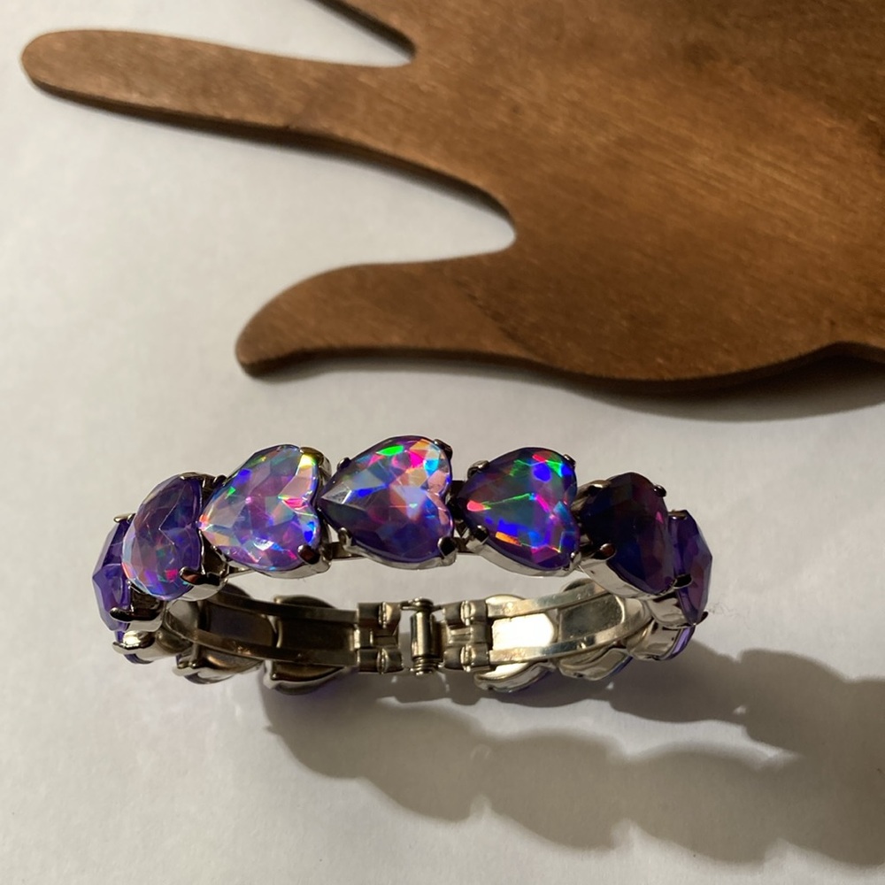 Faceted Purple Heart Spring-Action Cuff Bracelet; EUC